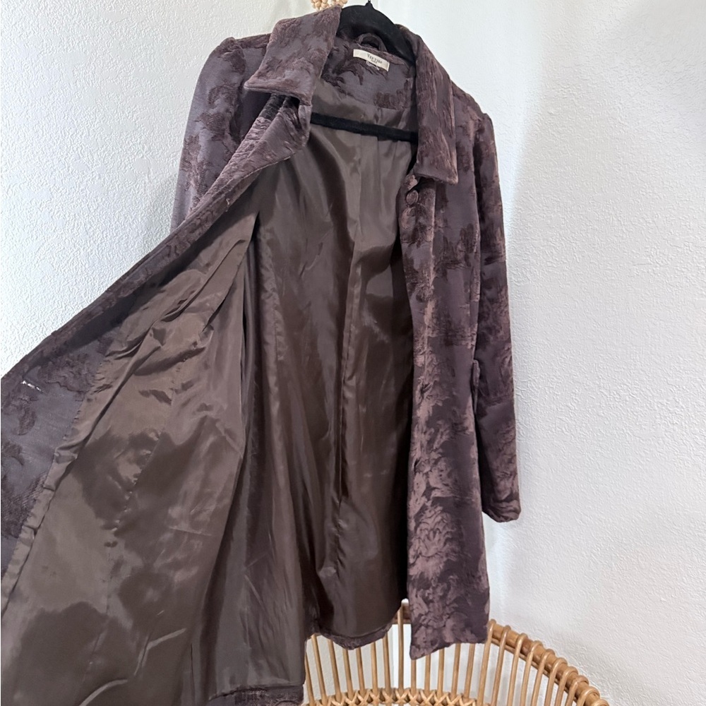 Vertigo Paris Brown Textured Jacquard Jacket - Picture 6 of 6